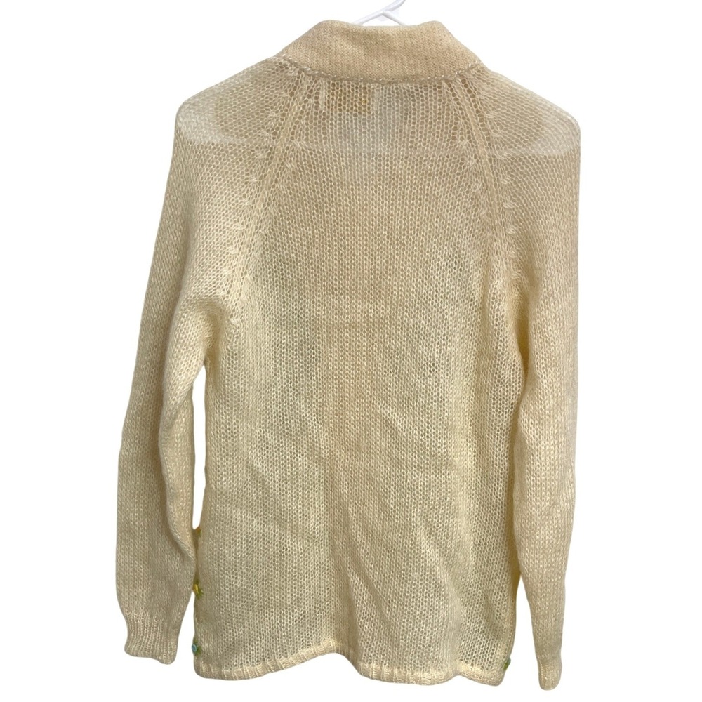 Vintage 60s Knit Mohair Cardigan Embroidered Floral Sweater Cottagecore Soft M - Picture 2 of 4